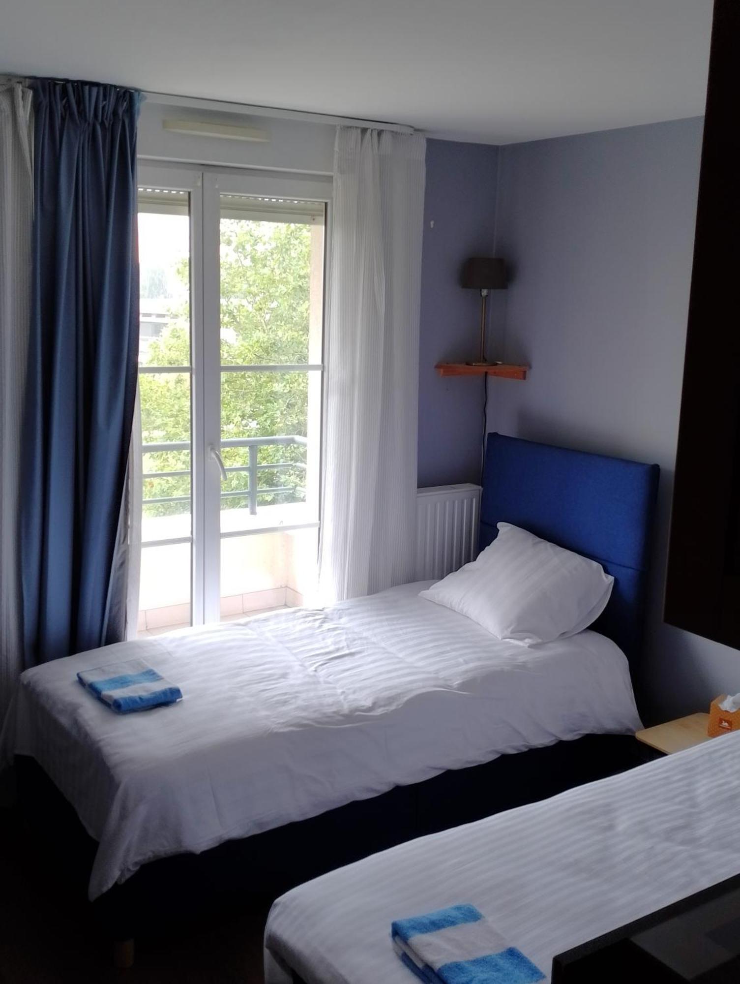 מונטיגני-לה-ברטונאוקס Appartement Residentiel Au Vert Et Au Frais מראה חיצוני תמונה